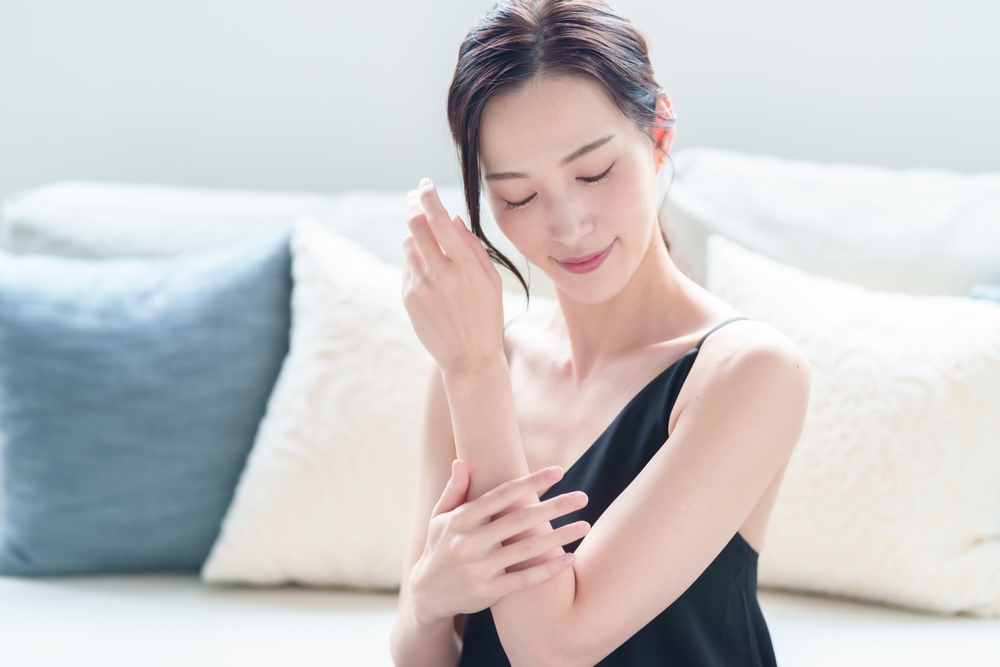 日焼けした肌をいたわる残暑のボディケア習慣
