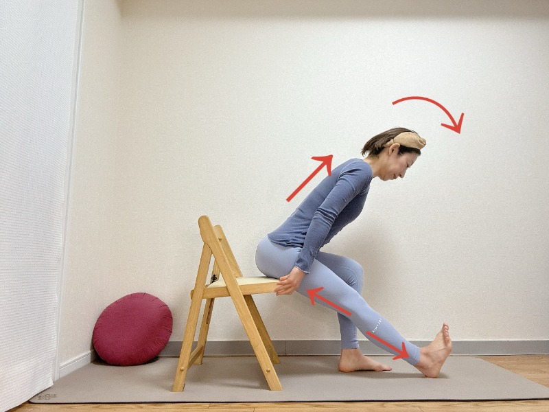 初心者でもできる簡単ヨガポーズ